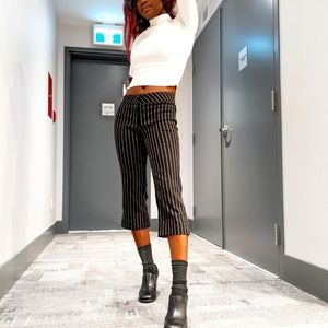 Suzy Shier striped capri pants size S